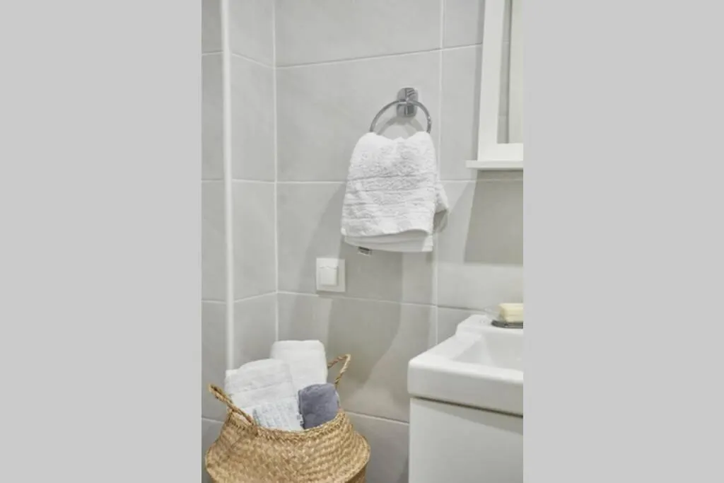 Apartament Bright Lovely Central Studio In Saloniki